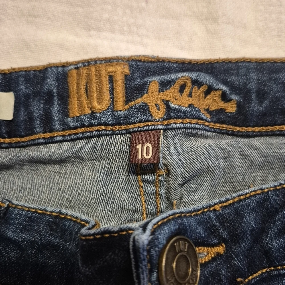 Kut from the Kloth women's size 10 Katy boyfriend jeans VGUC have stretch - Picture 3 of 8
